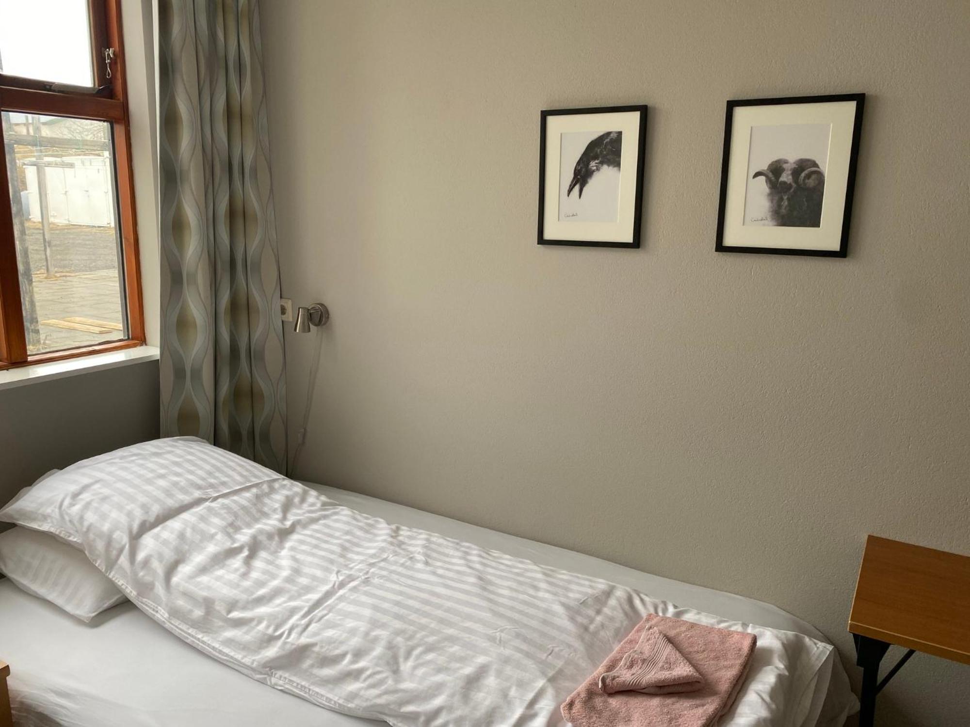 Bakkafloet Guesthouse Вармахлид Экстерьер фото