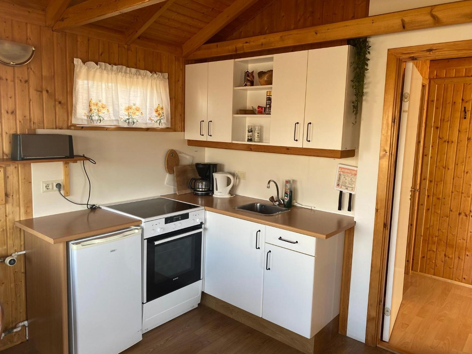 Bakkafloet Guesthouse Вармахлид Экстерьер фото